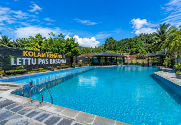 Kolam Renang Lettu Pas